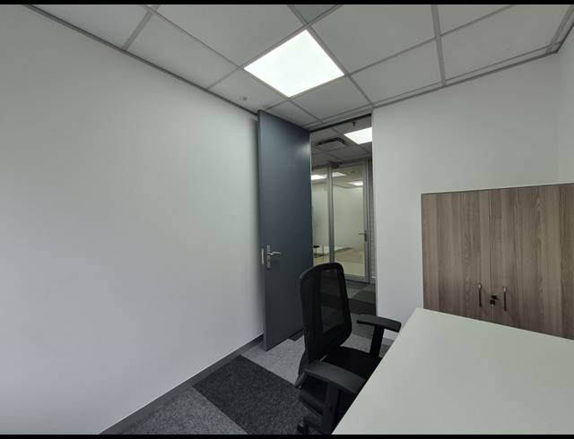 35M² OFFICE TO LET IN ROSEBANK
